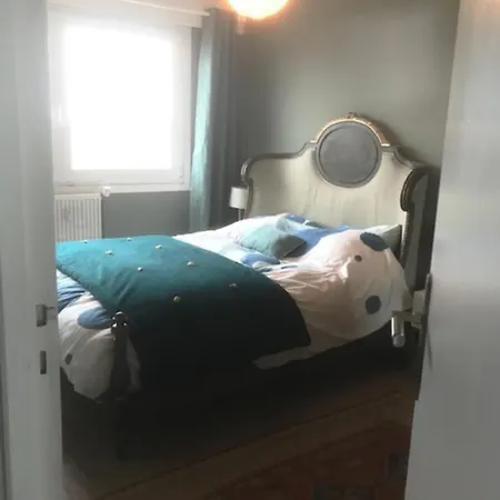Apartment Charming Apartment With Balcony Sea View *